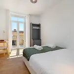 Modern By Soulplaces *