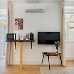 Modern By Soulplaces 아파트