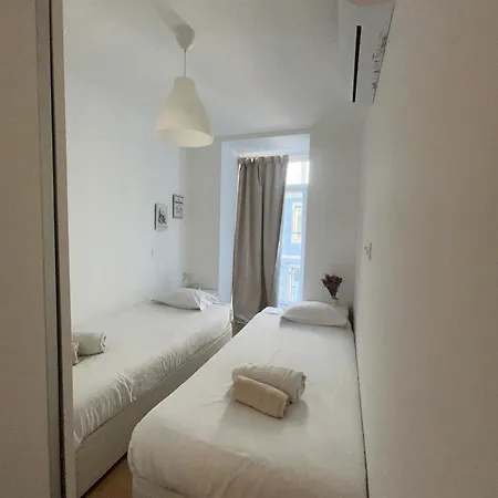 Modern By Soulplaces Apartment *