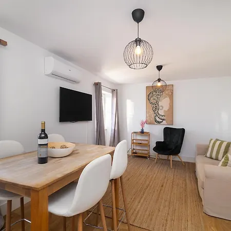 Apartamento Modern By Soulplaces *