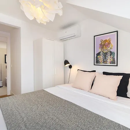 Modern By Soulplaces * Lisbon