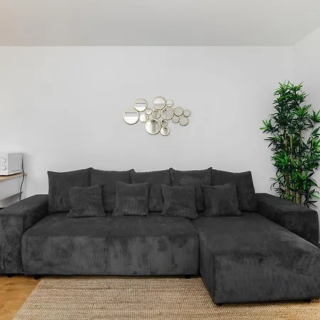 Modern By Soulplaces