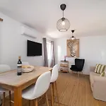 Apartamento Modern By Soulplaces *