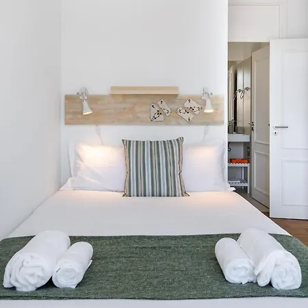 Modern By Soulplaces